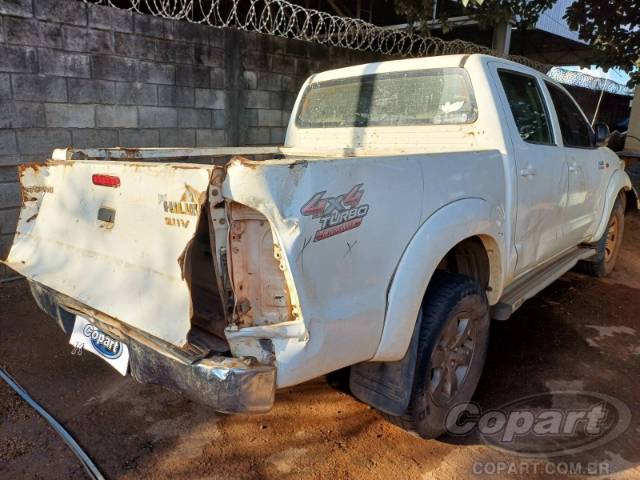 2015 TOYOTA HILUX CD 