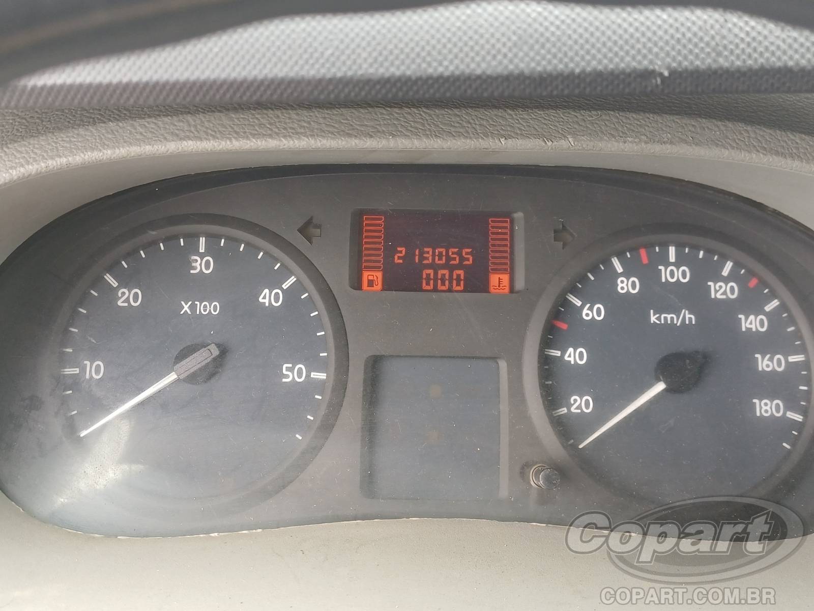 Foto 8 de 10: 2013 RENAULT MASTER CHASSI CAB