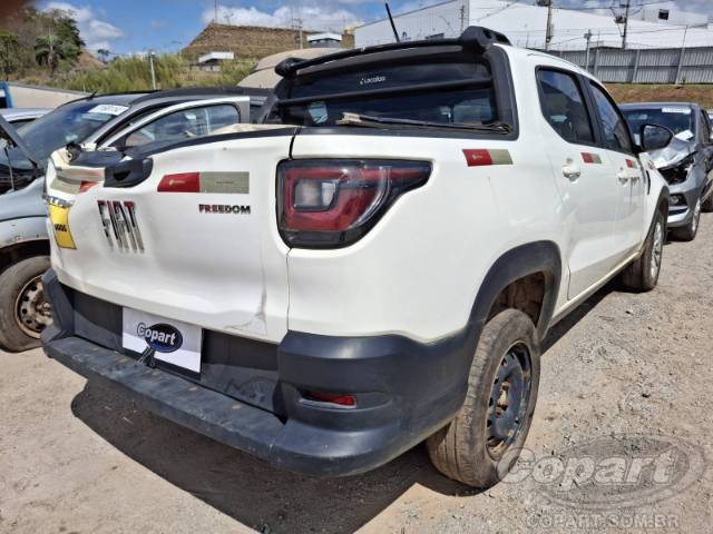 2025 FIAT STRADA CD 