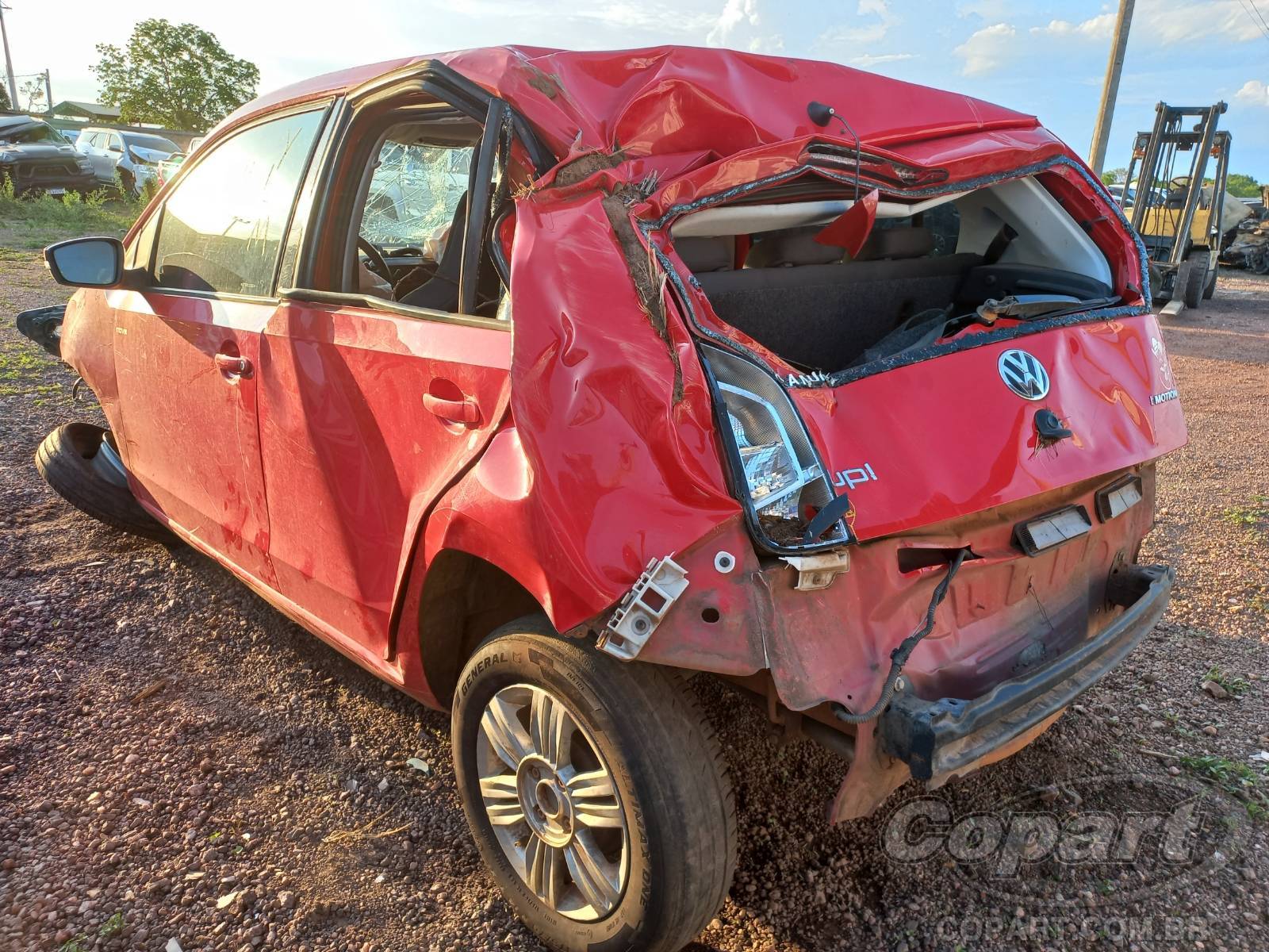 Foto 3: 2018 VOLKSWAGEN UP