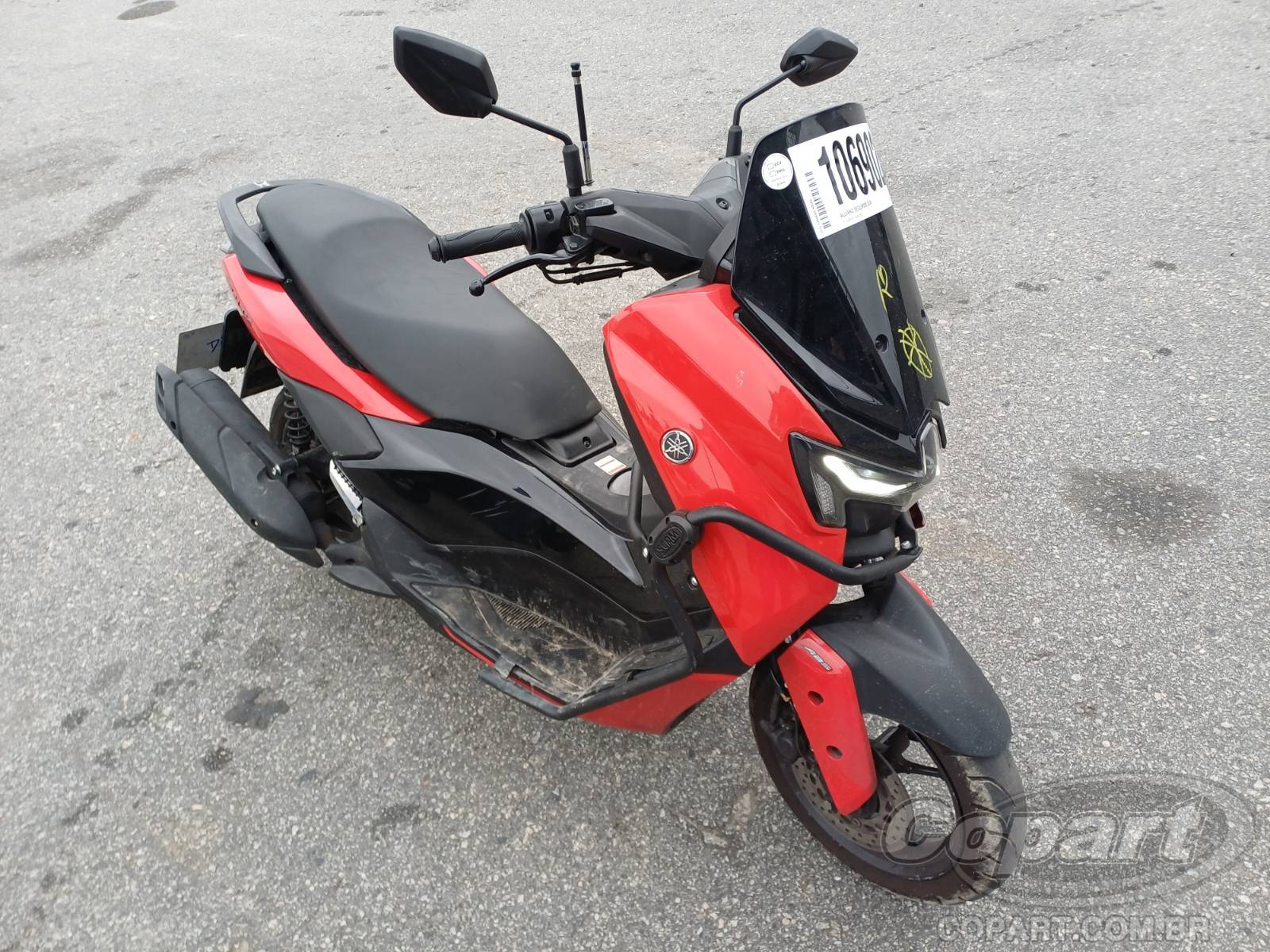 Yamaha NMAX 2025