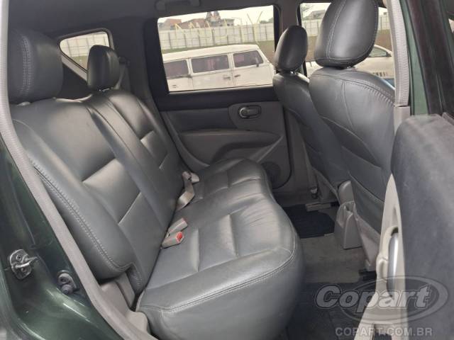 2010 NISSAN LIVINA 