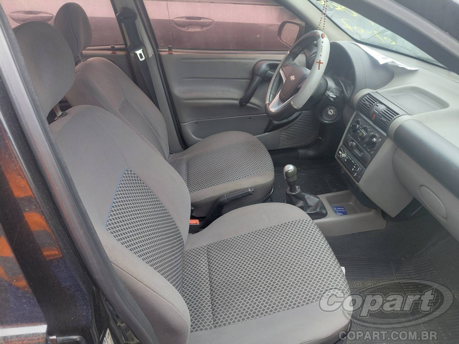 2010 CHEVROLET CLASSIC — foto 5 de 10