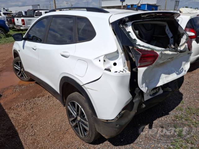 2025 CHEVROLET TRACKER 