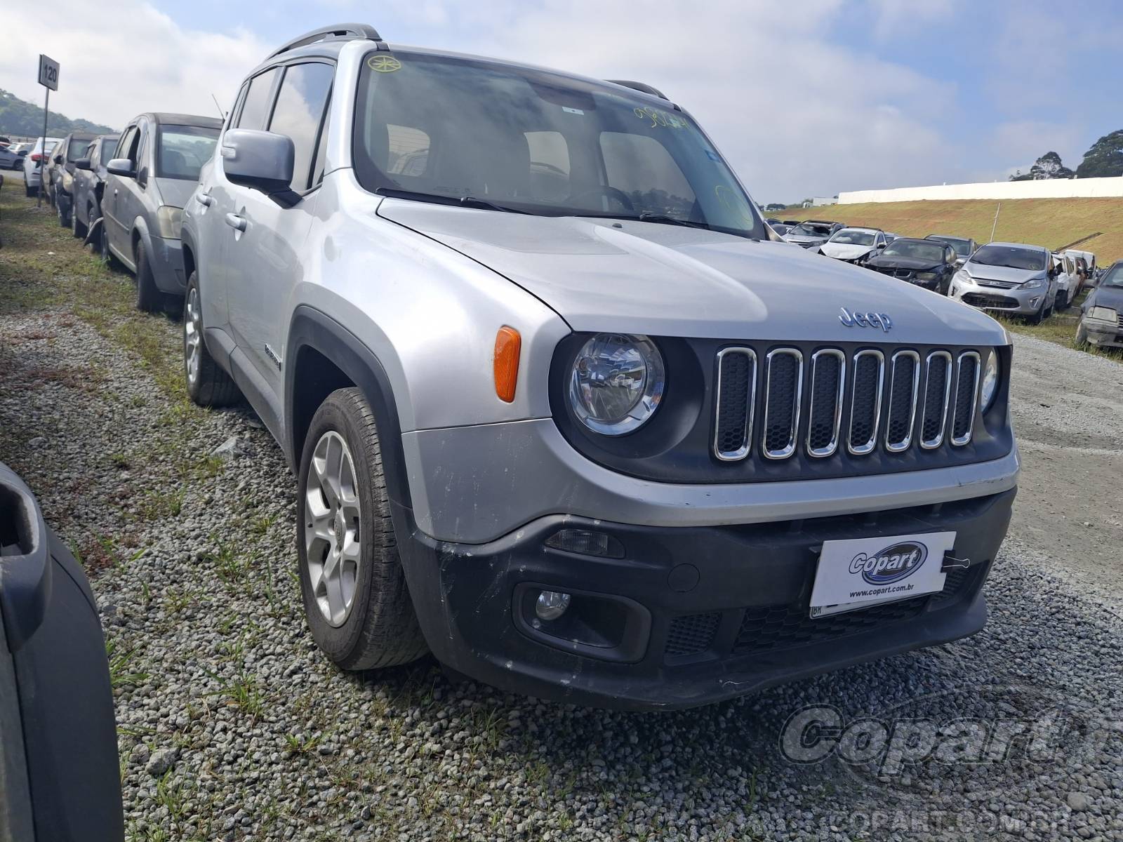 Veículo Jeep Renegade Jeep Renegade Longitude 1.8 16V E.TorQ Evo 2017 Pequena Monta 2017 em leilão
