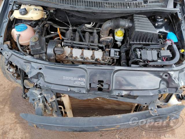 2011 VOLKSWAGEN FOX 