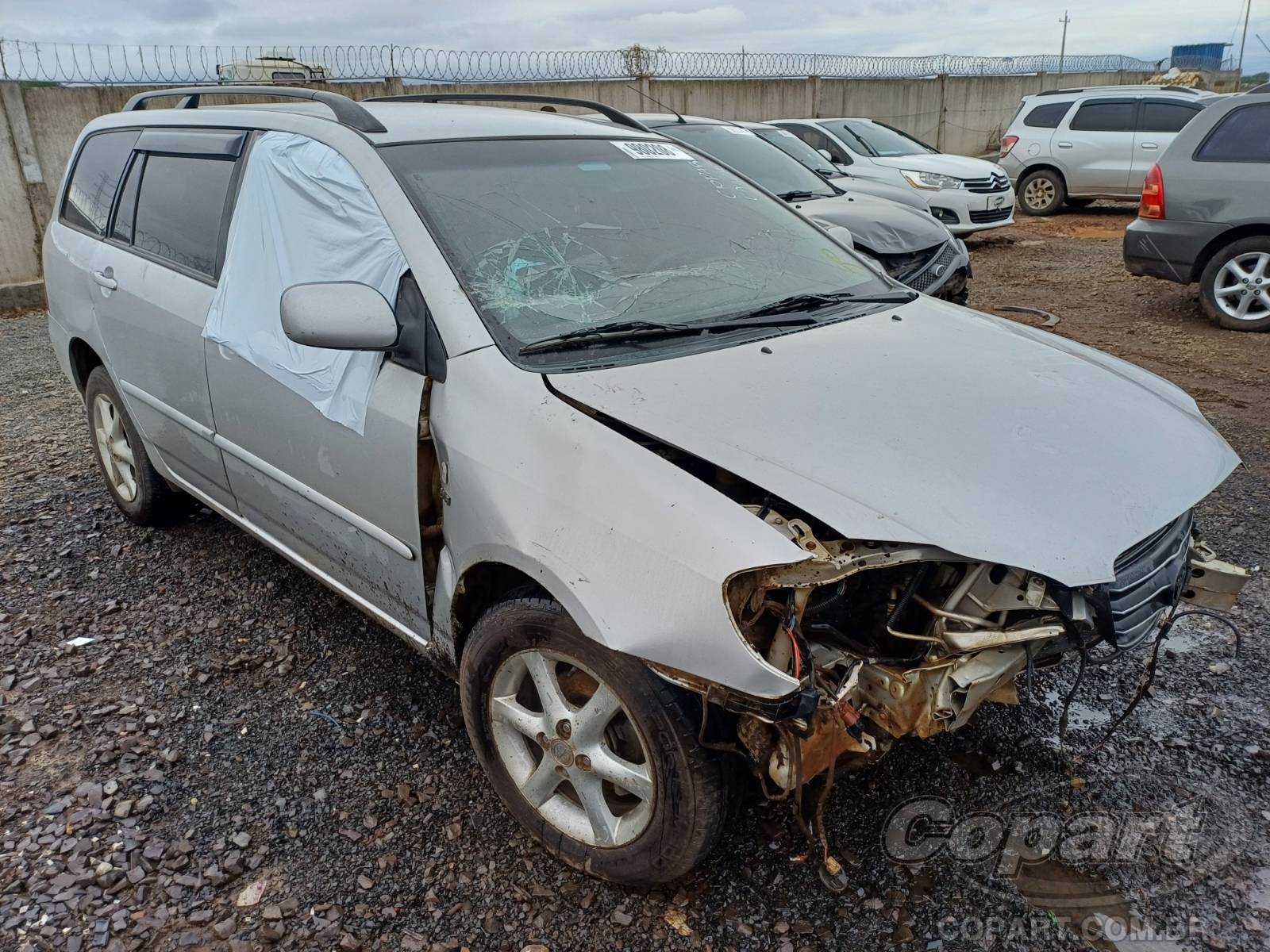 Veículo Toyota Fielder Toyota Fielder 1.8 16V 2007 Colisão Média Monta 2007 em leilão