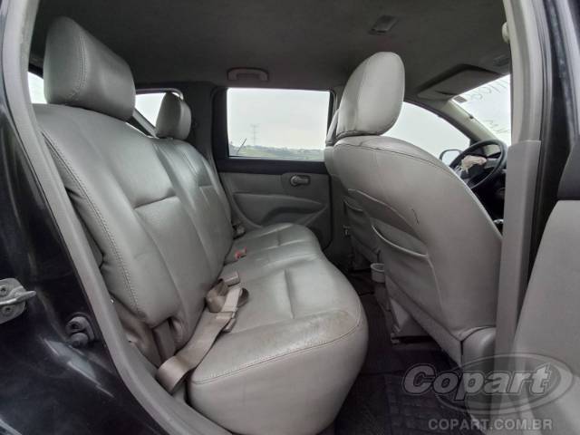 2010 NISSAN LIVINA 