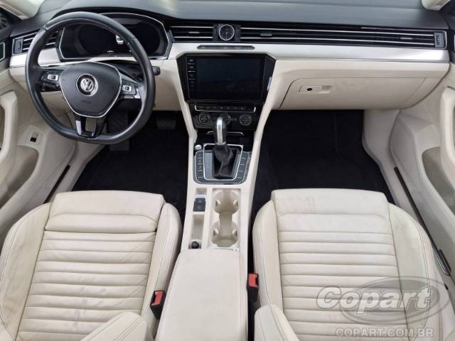2018 VOLKSWAGEN PASSAT 