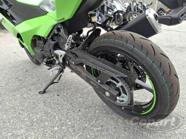 2025 KAWASAKI NINJA 500 