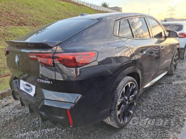 2025 BMW X2 