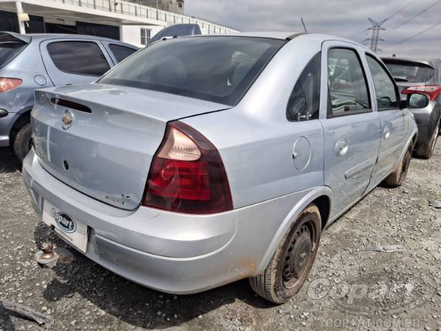 2011 CHEVROLET CORSA SEDAN 