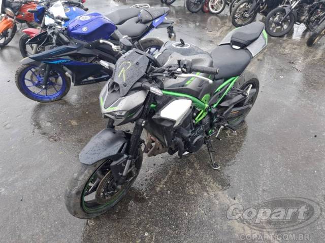 2026 KAWASAKI Z900 