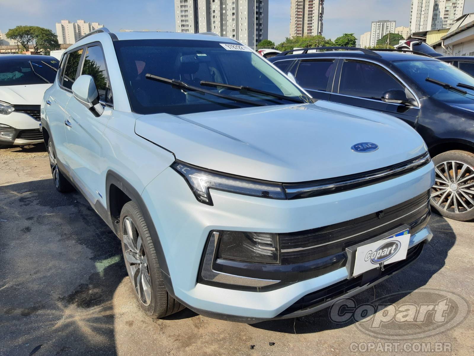 JAC E-JS4 110 kW 2023 SUV Pequeno Enchente Médio