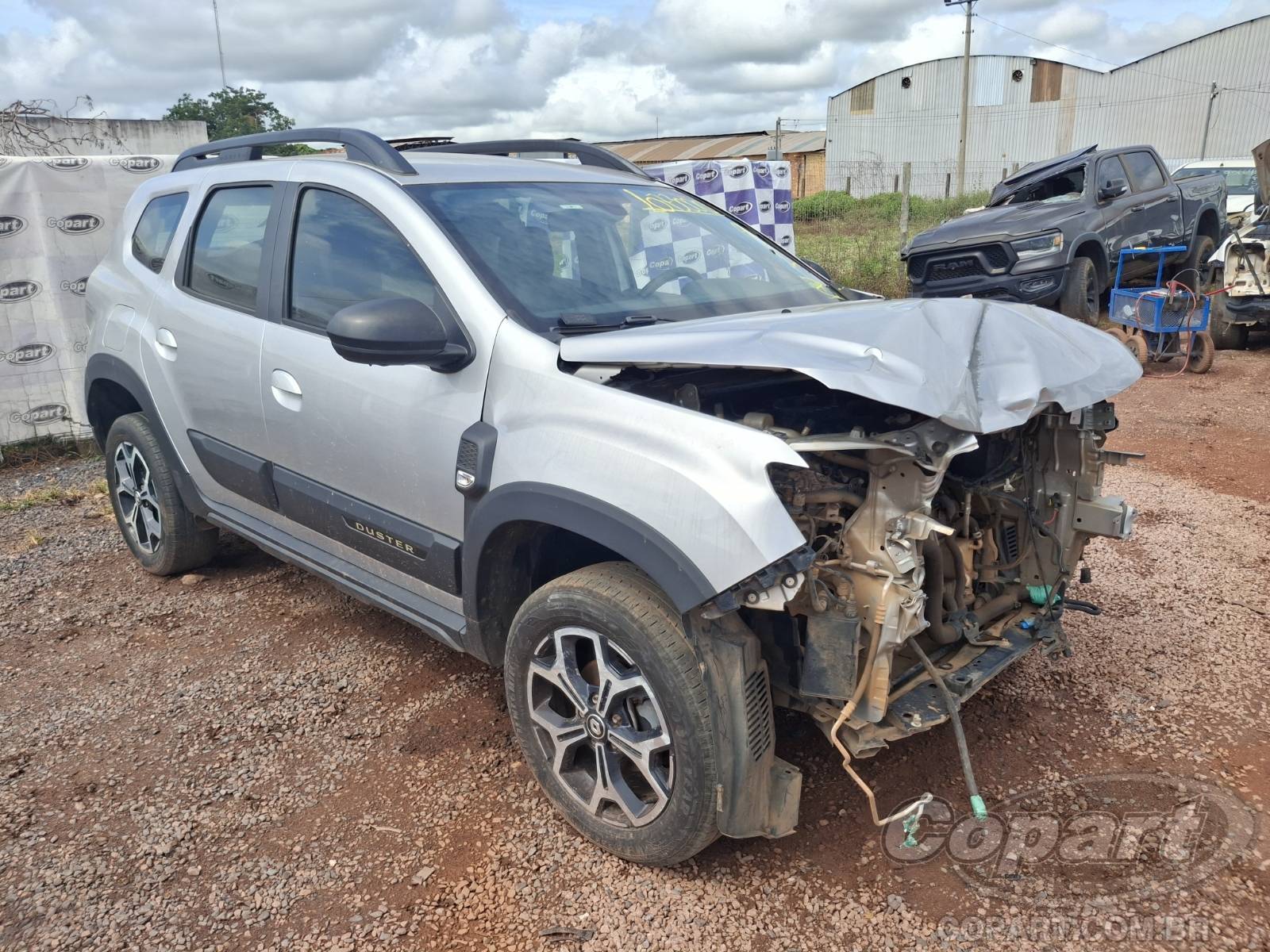 RENAULT DUSTER