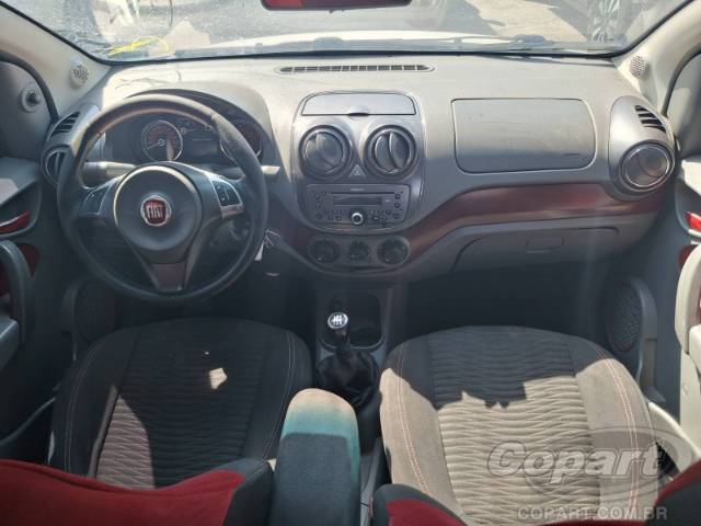 2014 FIAT PALIO 