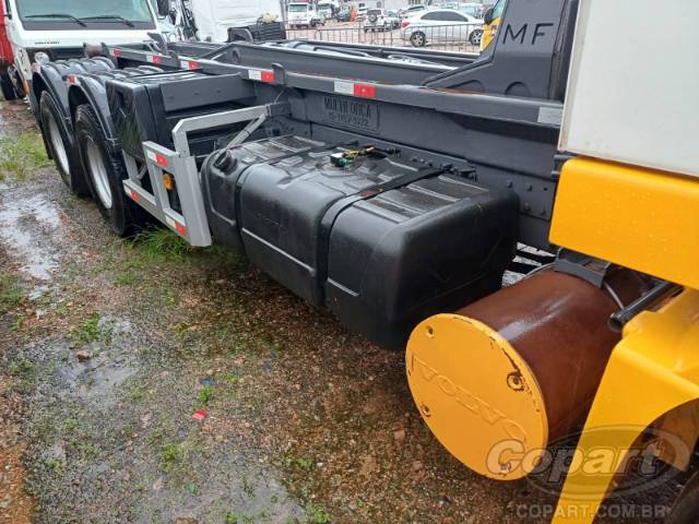 2011 VOLVO FM 