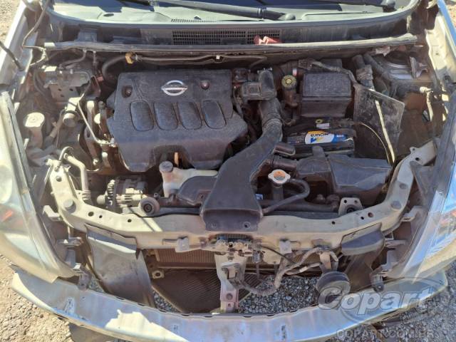 2014 NISSAN LIVINA 