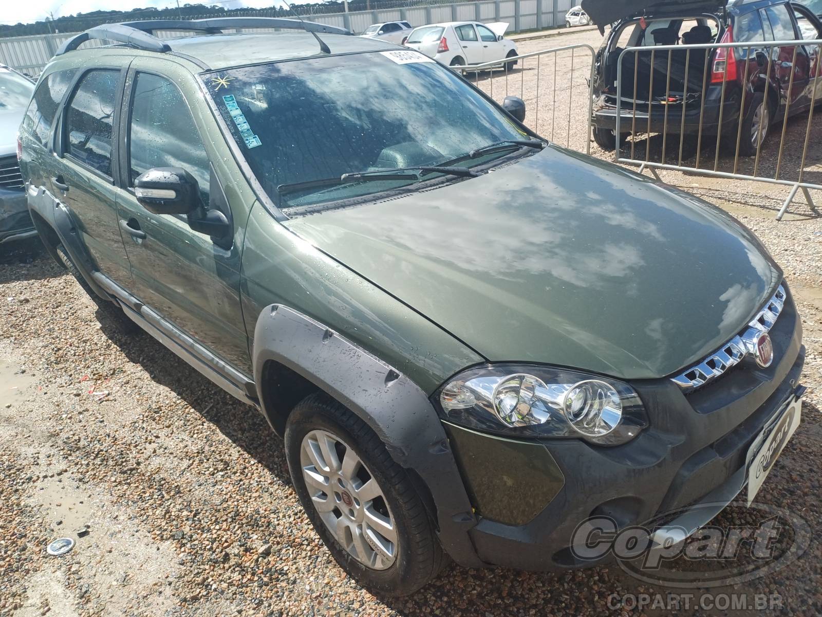 Veículo Fiat Weekend Fiat Weekend Adventure 1.8 16V E.torQ 2015 Colisão Média Monta 2015 em leilão