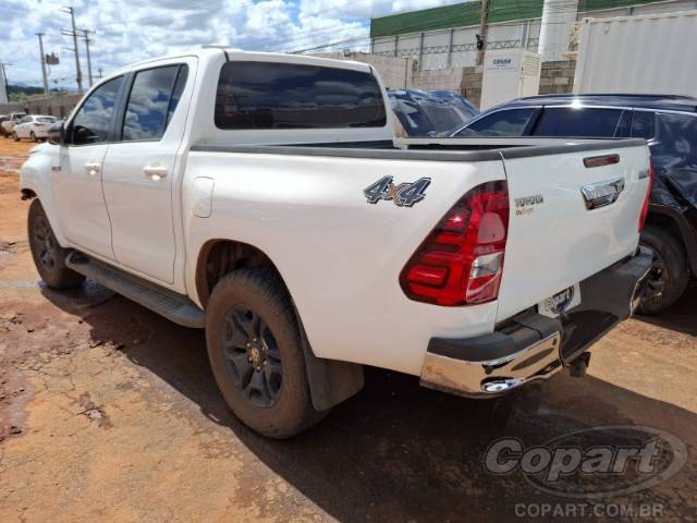 2024 TOYOTA HILUX CD 