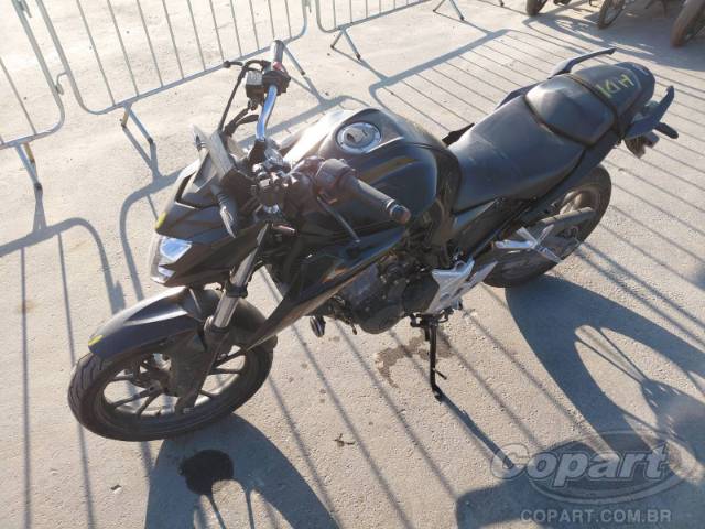 2025 HONDA CB 300F 