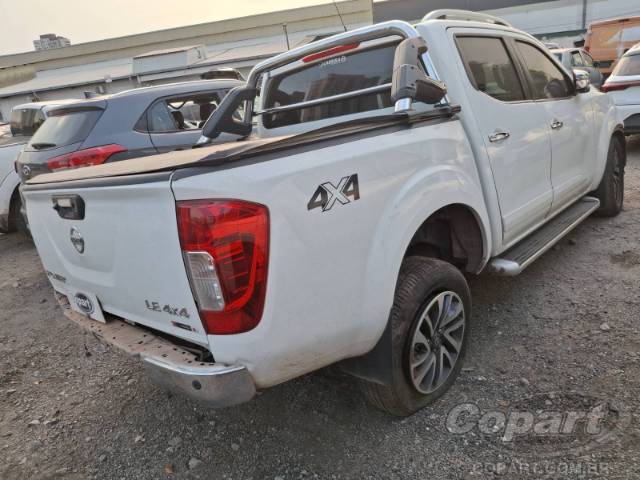 2021 NISSAN FRONTIER CD 