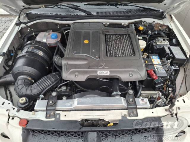 2011 MITSUBISHI PAJERO SPORT 