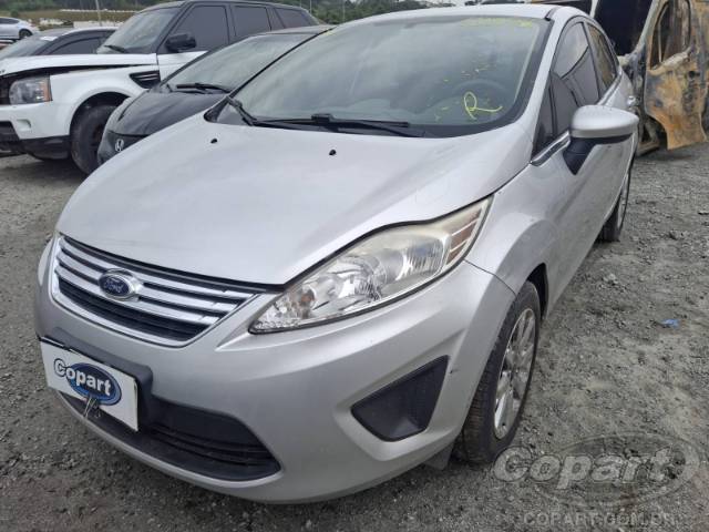 2013 FORD FIESTA SEDAN 
