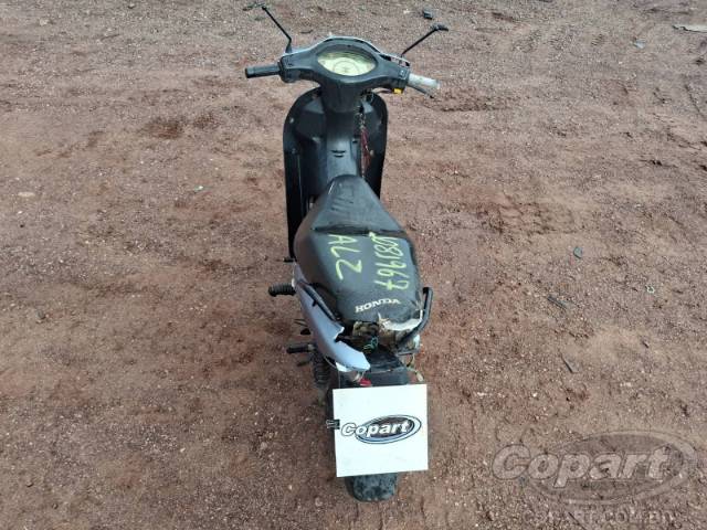 2003 HONDA C 100 