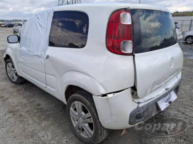 2013 FIAT UNO 