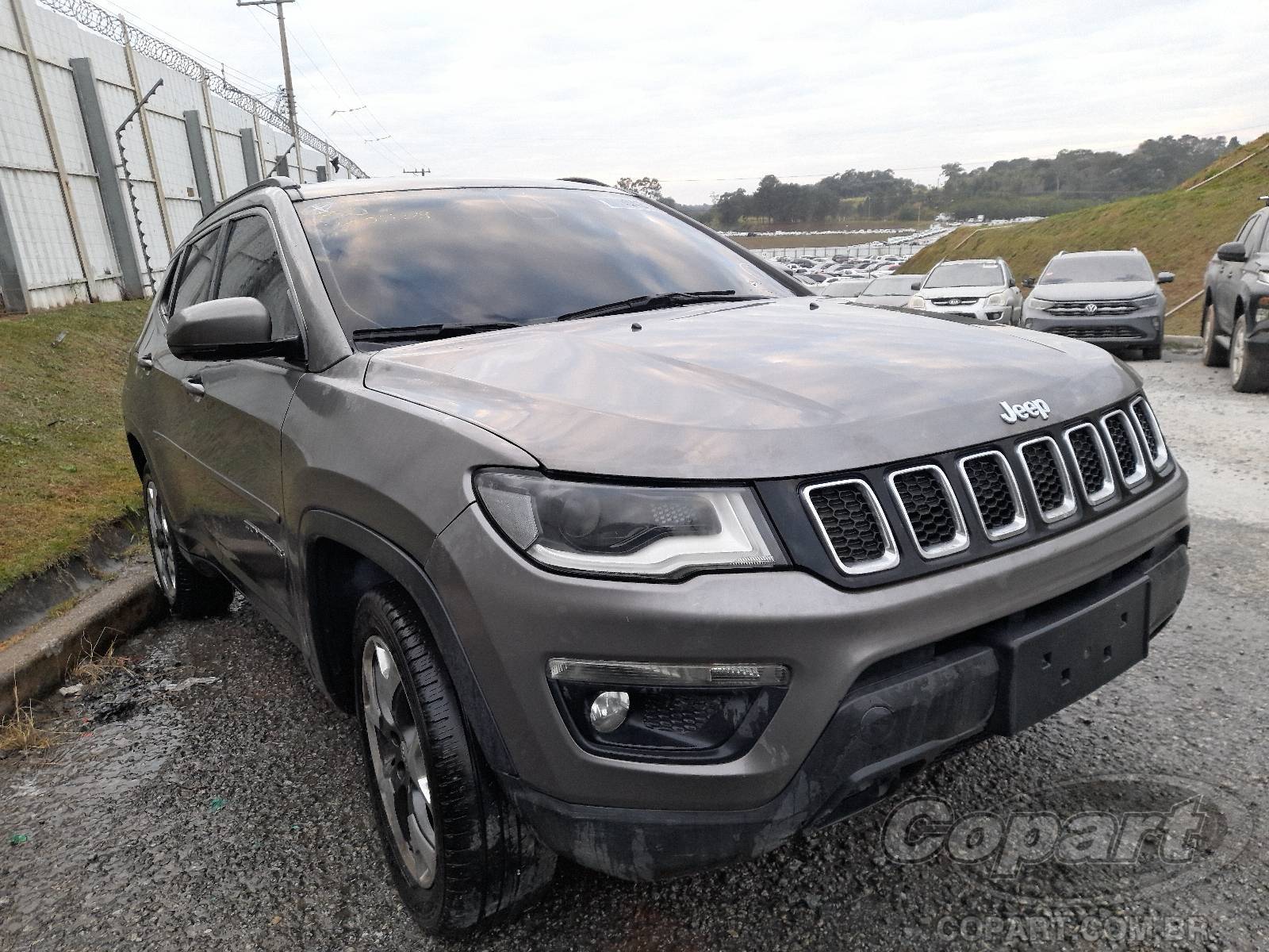 Veículo Fiat Compass JEEP COMPASS LONGITUDE 2.0 MULTIJET TURBO 2019 2020 em leilão