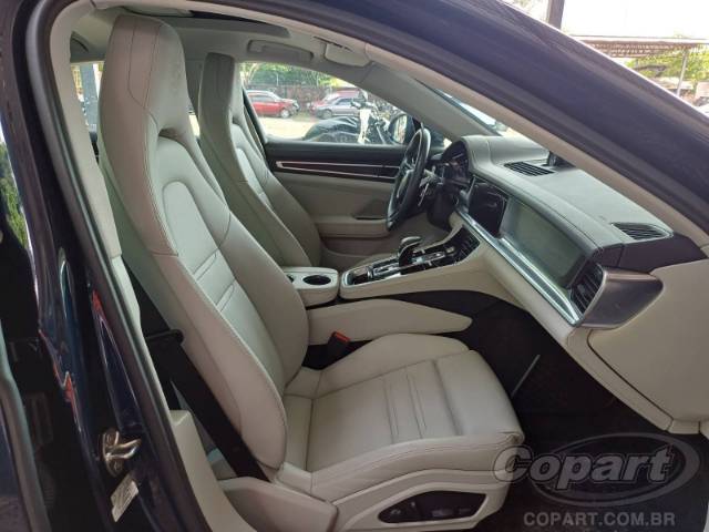 2023 PORSCHE PANAMERA 