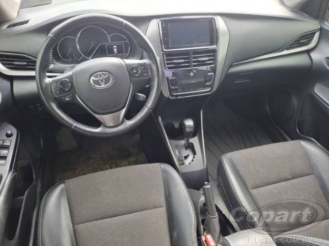 2023 TOYOTA YARIS SEDA 