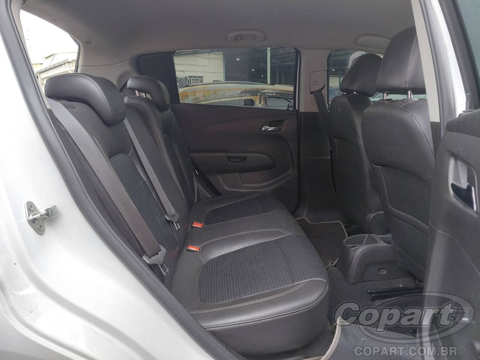 2014 CHEVROLET SONIC — foto 6 de 10