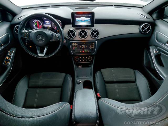 2016 MERCEDES BENZ GLA 
