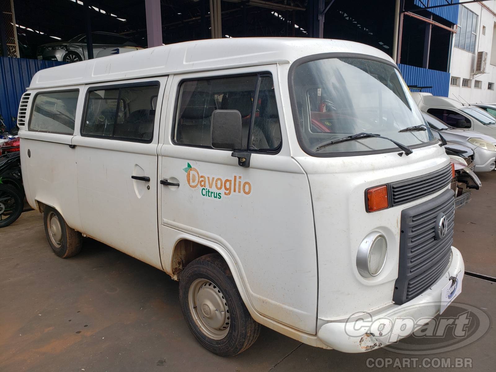 Veículo VW - VolksWagen Kombi Volkswagen Kombi Standard 1.4 Total Flex 2014 Médio Dano 2014 em leilão