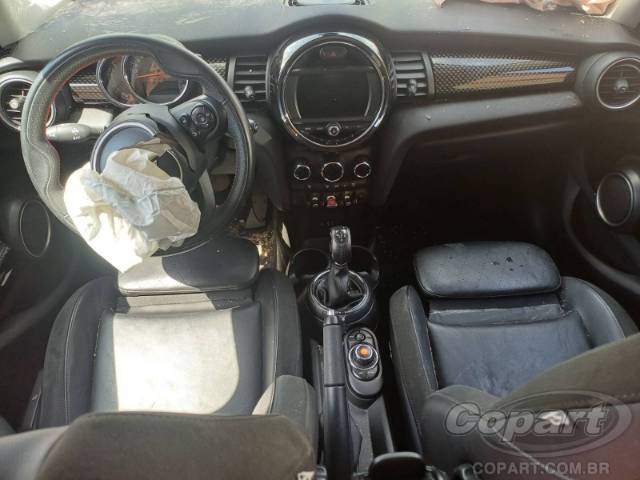2016 MINI COOPER 