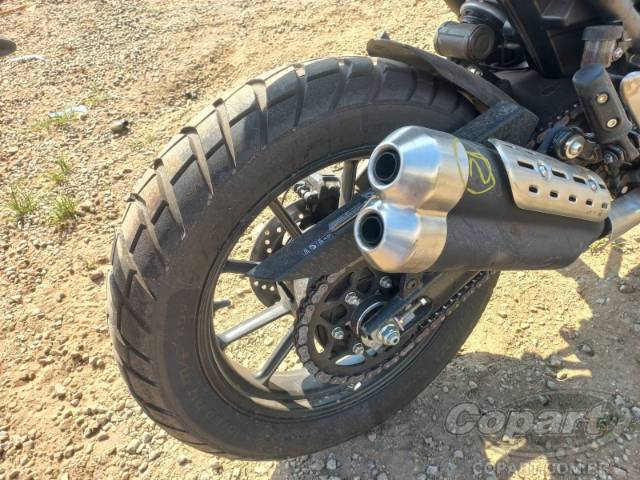 2024 TRIUMPH SCRAMBLER 