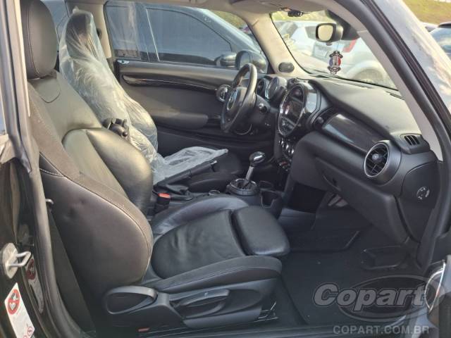 2014 MINI COOPER 