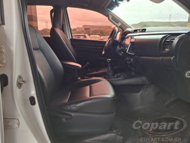 2023 TOYOTA HILUX CD 