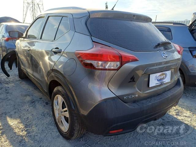 2020 NISSAN KICKS 