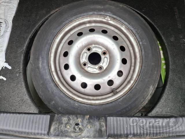 2004 FORD FOCUS 