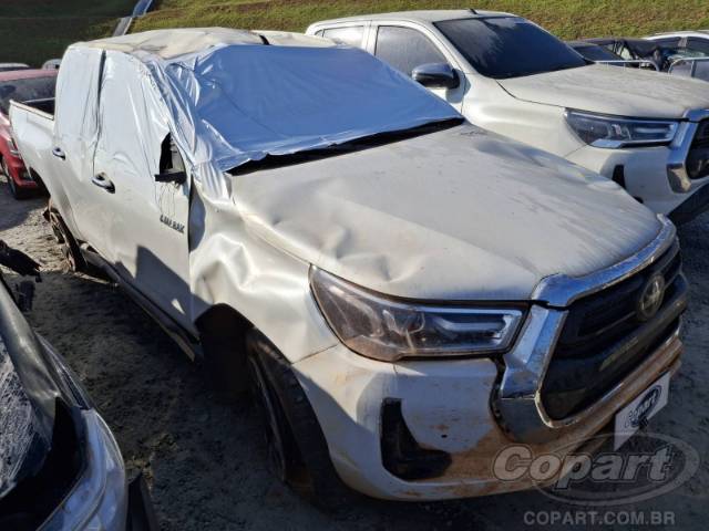 2024 TOYOTA HILUX CD 