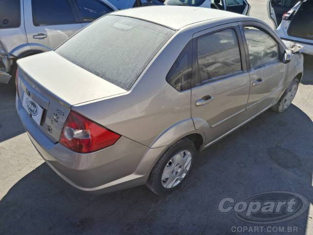 2009 FORD FIESTA SEDAN 