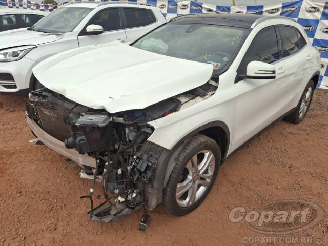 2017 MERCEDES-BENZ GLA 