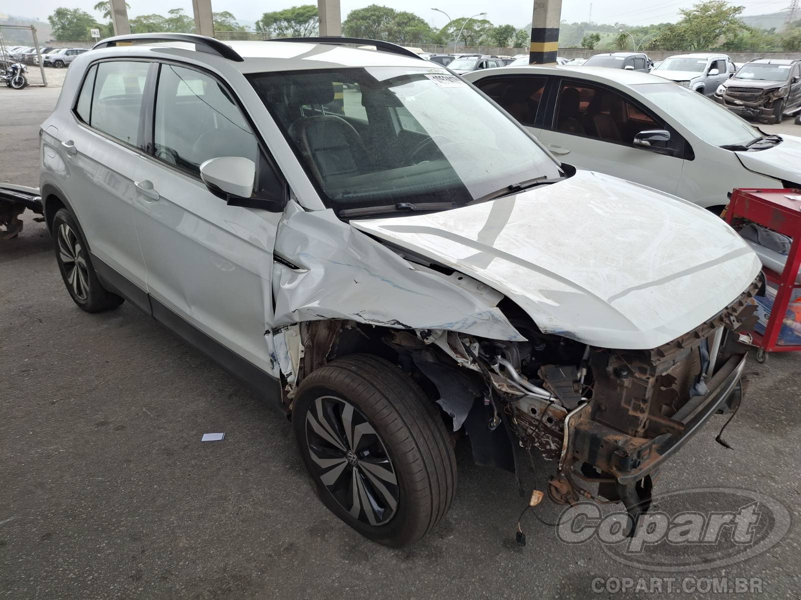 Veículo VW - VolksWagen T-Cross 2021 VOLKSWAGEN T-CROSS Comfortline 200 AT 1.0 12V TSI Turbo 2021 em leilão