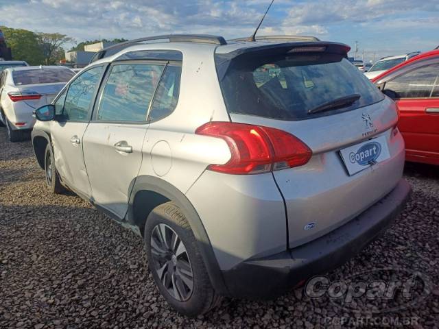 2022 PEUGEOT 2008 