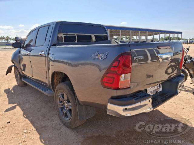 2025 TOYOTA HILUX CD 