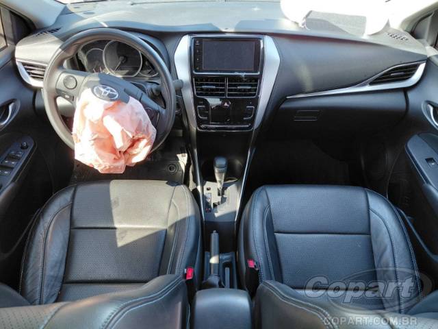 2022 TOYOTA YARIS SEDA 