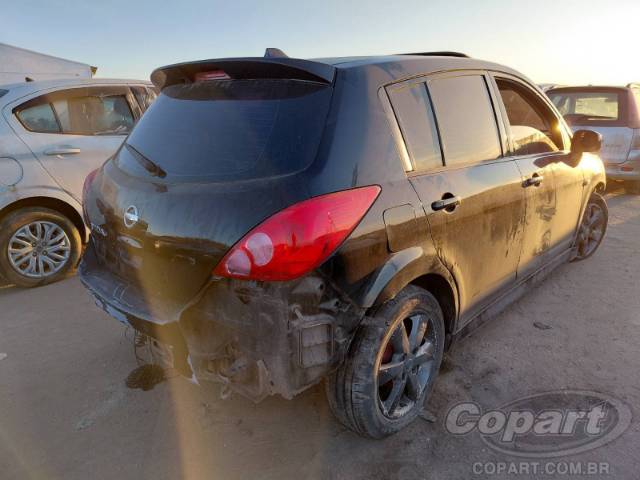 2013 NISSAN TIIDA 